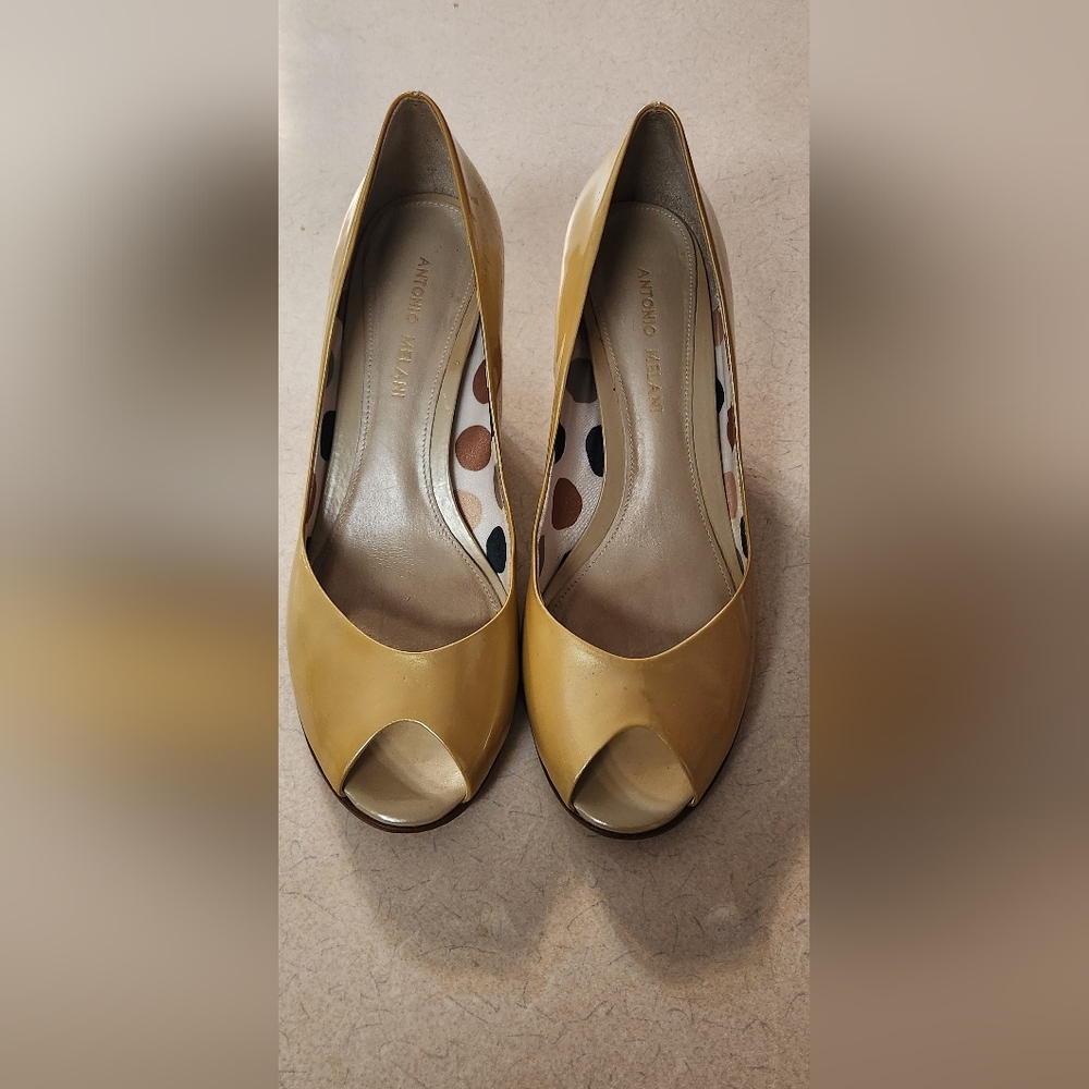 Antonio Melani Yellow Patent Leather Peep Toe Pumps 8.5
